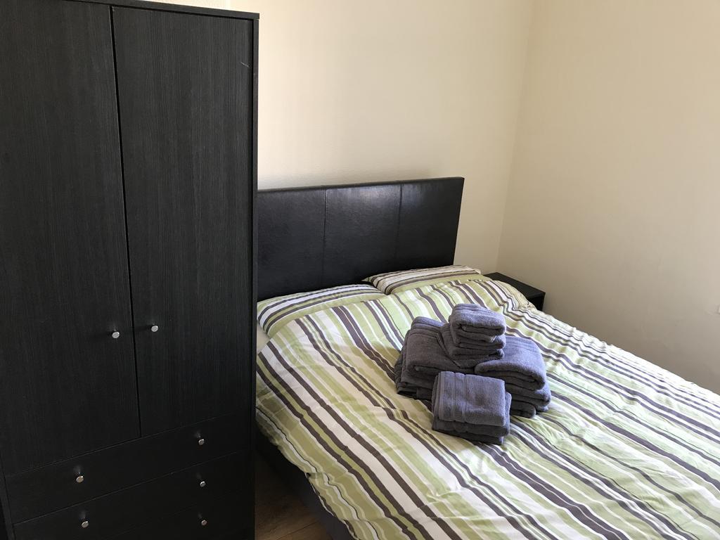 בלקפול Gorton Holiday Home מראה חיצוני תמונה